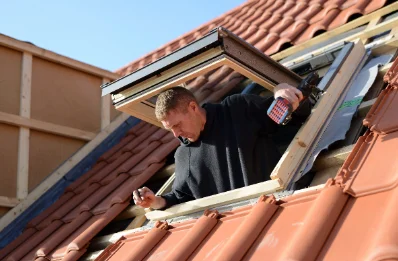 Pose de fenêtres de toit Velux à Parisot